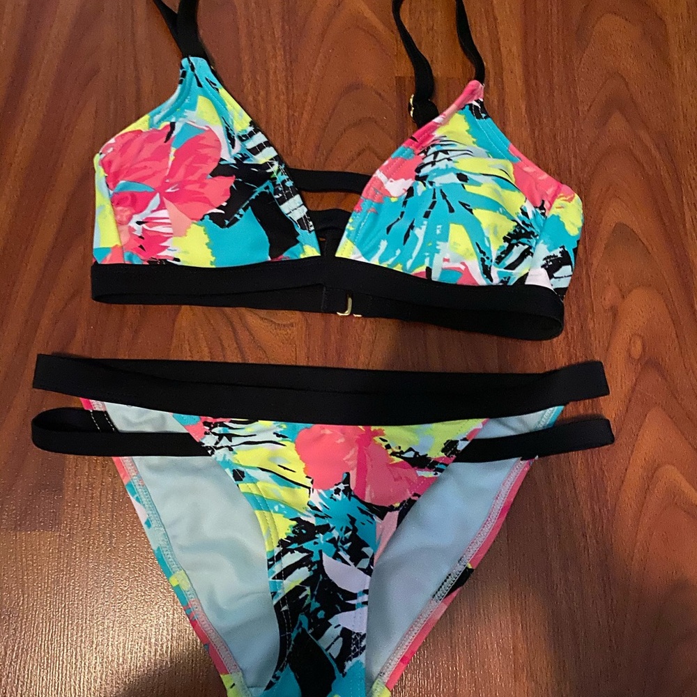 Mulitcolored bikini